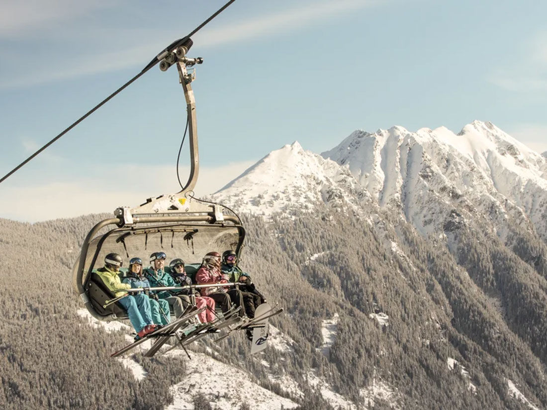 With the chairlift to the Planai